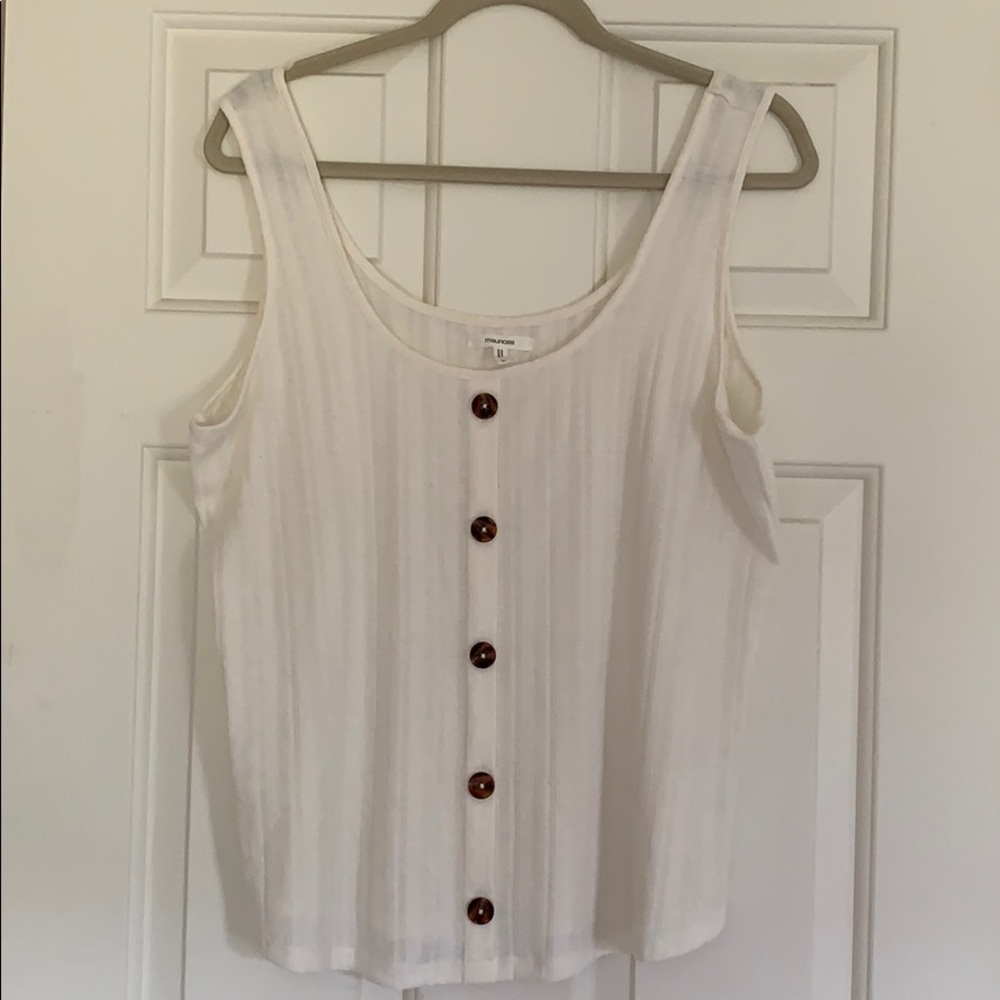 large maurice’s tank top
